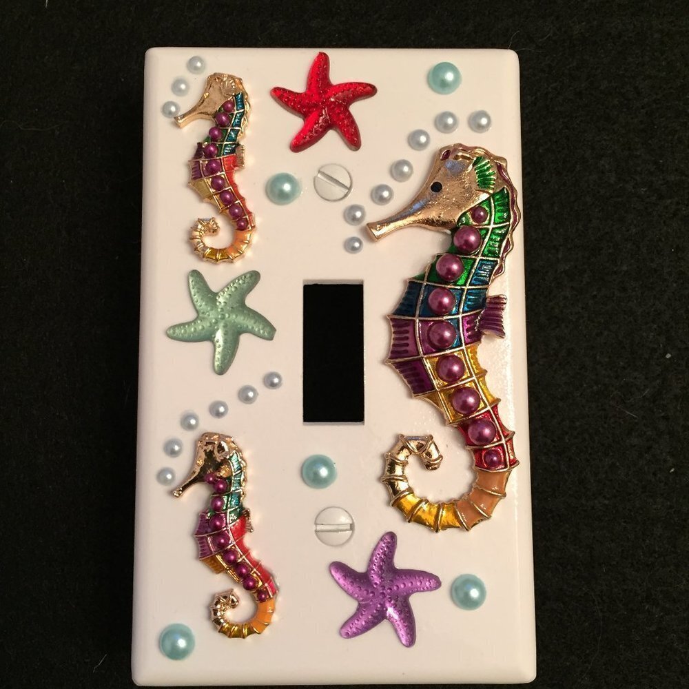 💕2/$25💕 Seahorse Light Switch Plate Cover Handcrafted